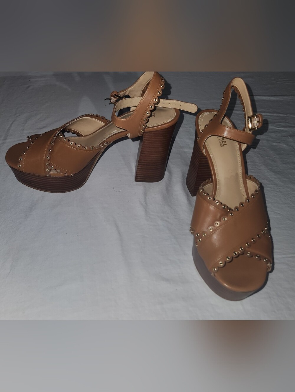 MICHAEL KORS Jessie Studded Tan Brown Leather Sandals Heels Size 8.5 - Picture 7 of 12